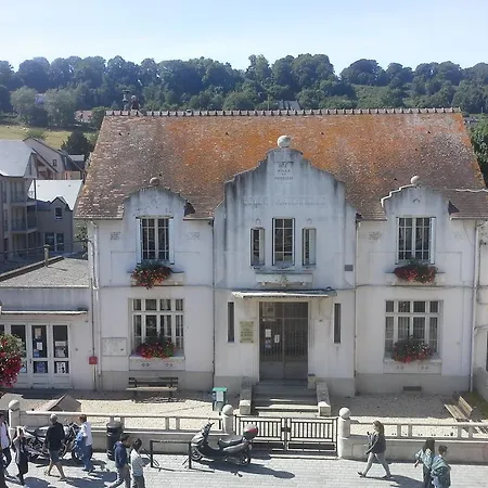 Le Quai Des Passagers Appartamento *